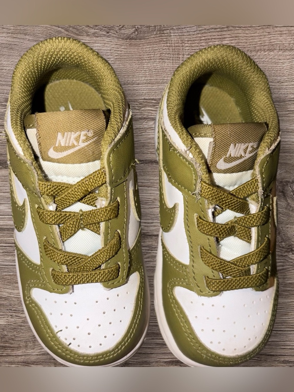 Nike Kids Olive & White Low-Top Sneakers